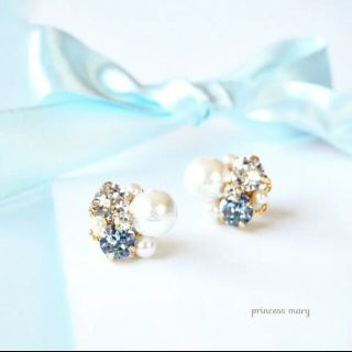 タイムセール❤️クリスタル&lt.サファイア♡﻿jewelry bijouピアス(ピアス)