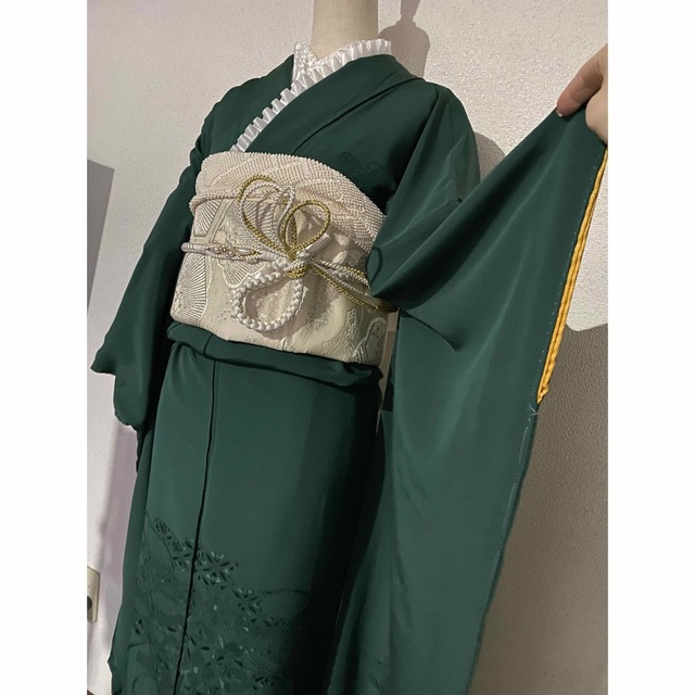 完売致しました 色無地 スワトウ刺繍 緑/オフホワイト 振袖5点 完売致しました 色無地 スワトウ刺繍 緑/オフホワイト 振袖5点