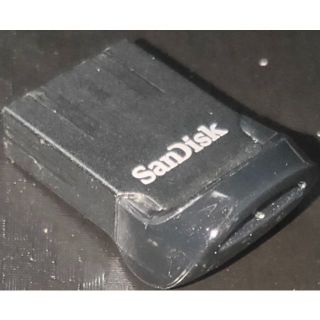 サンディスク(SanDisk)の16GB USBメモリ　小型　SDCZ430-016G-G46(PC周辺機器)