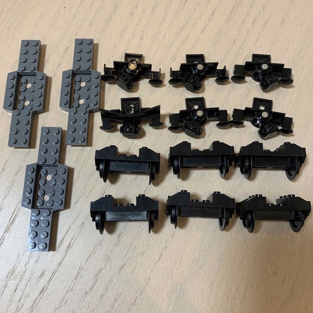 Lego(レゴ)のレゴ　正規品　電車　トレイン　磁石パーツ　車輪 エンタメ/ホビーのおもちゃ/ぬいぐるみ(鉄道模型)の商品写真