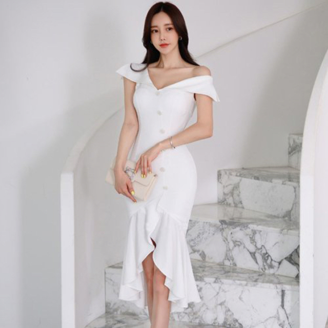 【本日限定セール】ROBEジャンル 韓国ファッション マーメイドキャバドレス 白 | フリマアプリ ラクマ