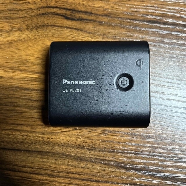 Panasonic(パナソニック)のPanasonic QE-PL201 モバイル電源パック スマホ/家電/カメラのスマートフォン/携帯電話(バッテリー/充電器)の商品写真