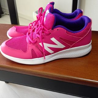 ﾆｭｰﾊﾞﾗﾝｽ ｽﾆｰｶｰnew balance25cm新品未使用(スニーカー)