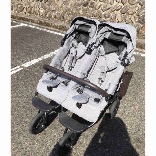 贈り物 エアバギー ココダブルEXフロムバース❗️定価93500円美品