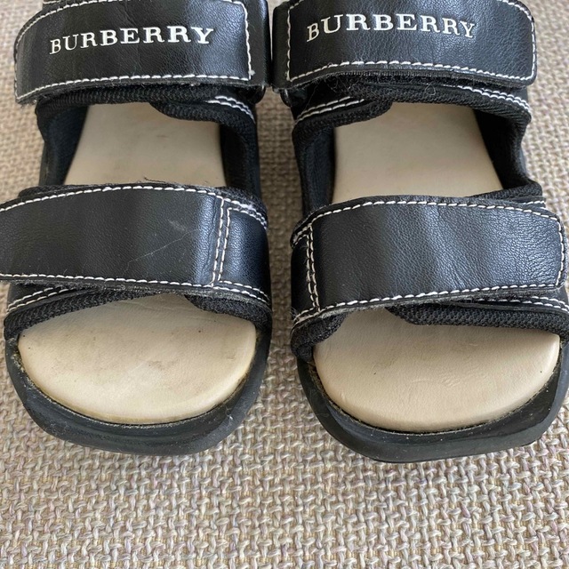 BURBERRY(バーバリー)のサンダル13㌢ キッズ/ベビー/マタニティのベビー靴/シューズ(~14cm)(サンダル)の商品写真