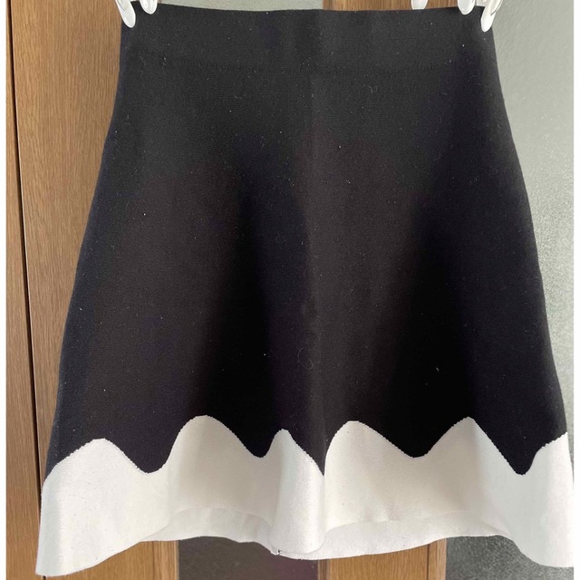 ZARA(ザラ)のZARA Aラインニットスカート レディースのスカート(ミニスカート)の商品写真