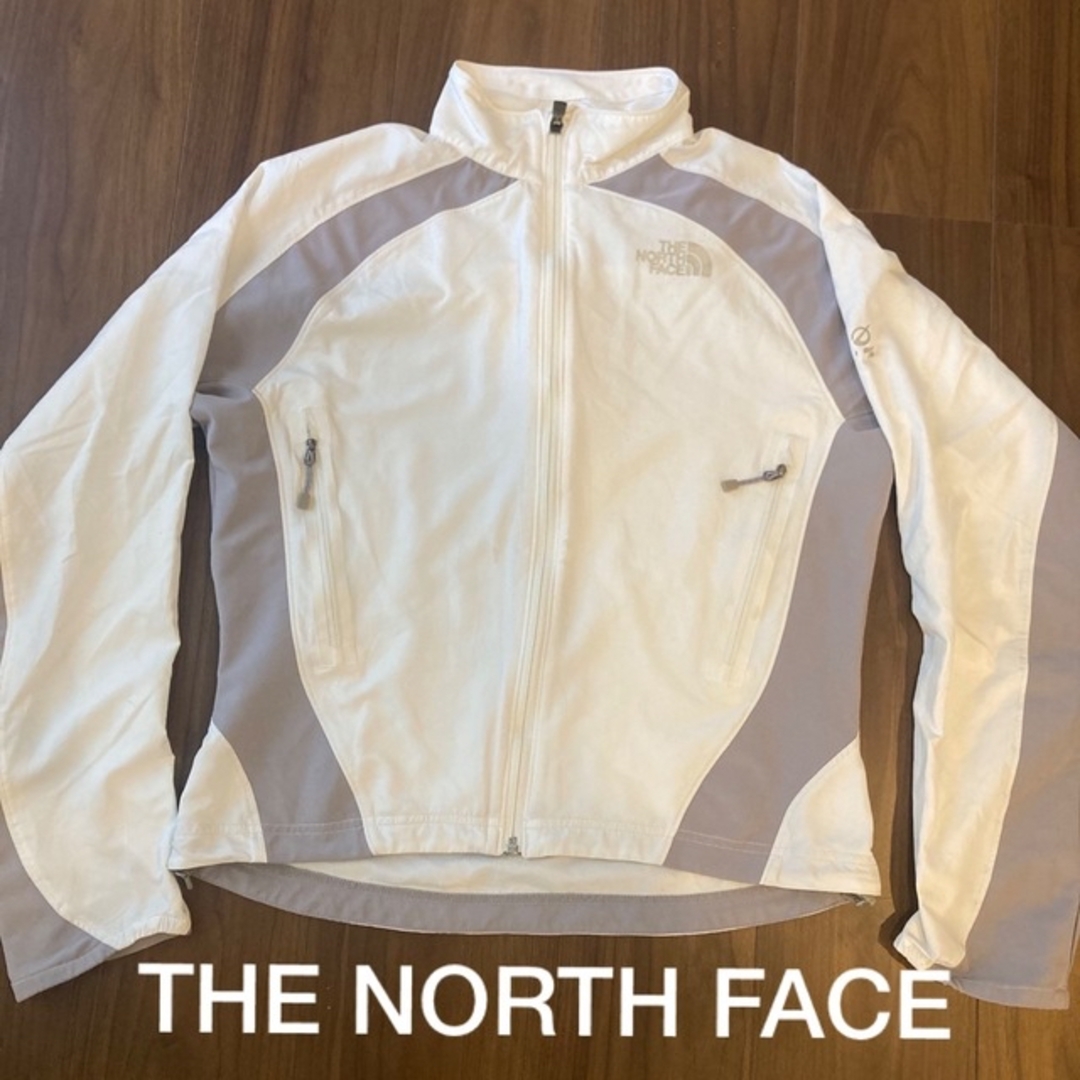 THE NORTH FACE(ザノースフェイス)のTHE NORTH FACE ザノースフェイスレディース薄手ジップブルゾン レディースのジャケット/アウター(ナイロンジャケット)の商品写真