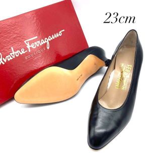 サルヴァトーレフェラガモ(Salvatore Ferragamo)の✨新品未使用✨ クッション加工済✨️ フェラガモ 23cm レザー ブラック(ハイヒール/パンプス)