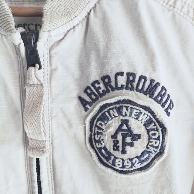 Abercrombie&Fitch(アバクロンビーアンドフィッチ)のアバクロンビー&フィッチ BULL POINT JACKET S ダメージ加工 メンズのジャケット/アウター(その他)の商品写真