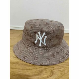 ニューエラー(NEW ERA)のバケット01 MLB Jacquard ニューヨーク・ヤンキース ベージュ XL(ハット)