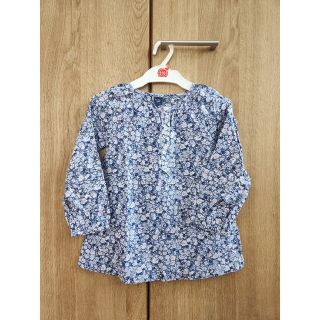 ベビーギャップ(babyGAP)のGAP ブラウス　花柄　110サイズ(ブラウス)