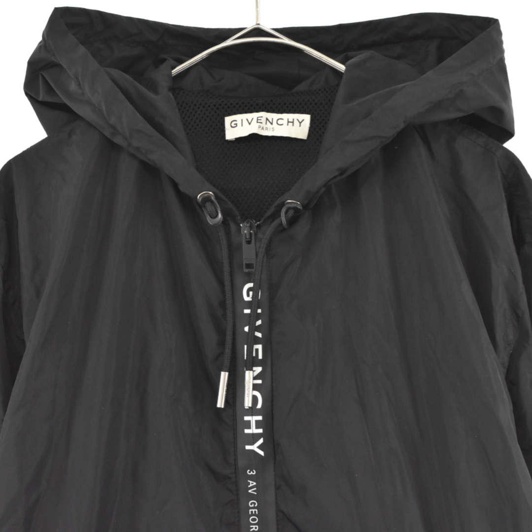 GIVENCHY(ジバンシィ)のGIVENCHY ジバンシィ ロゴプリントウィンドブレーカー アウター ブラック BM00EZ メンズのジャケット/アウター(ブルゾン)の商品写真