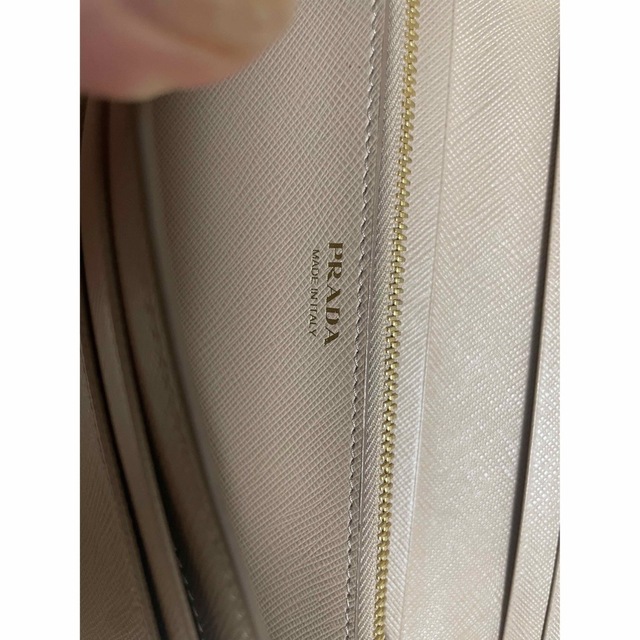 PRADA♡プラダ 長財布 ピンクベージュ PRADA♡プラダ 長財布 ピンクベージュ
