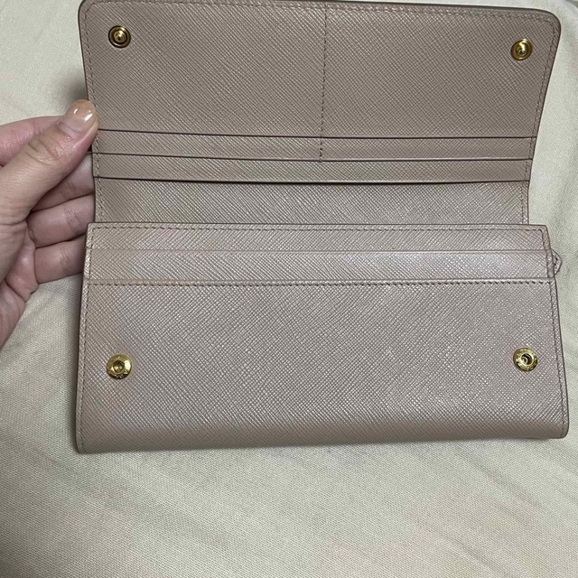 PRADA♡プラダ 長財布 ピンクベージュ PRADA♡プラダ 長財布 ピンクベージュ