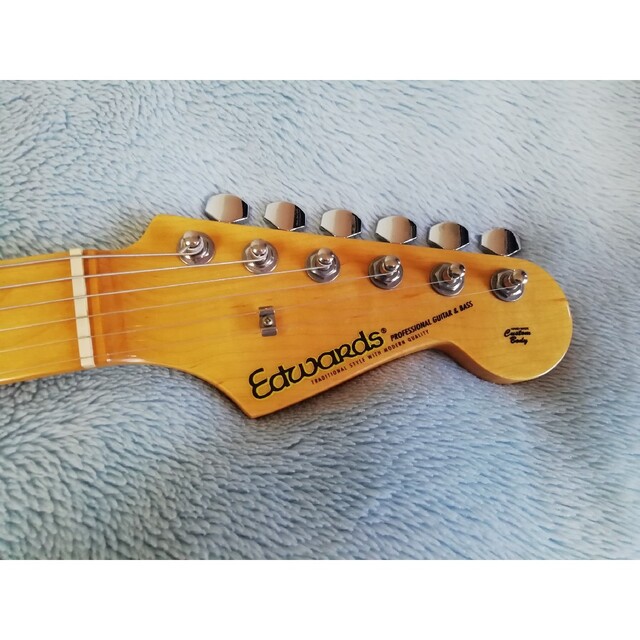 レア EDWARDS エドワーズ スピーカー内蔵 ミニギター ストラト