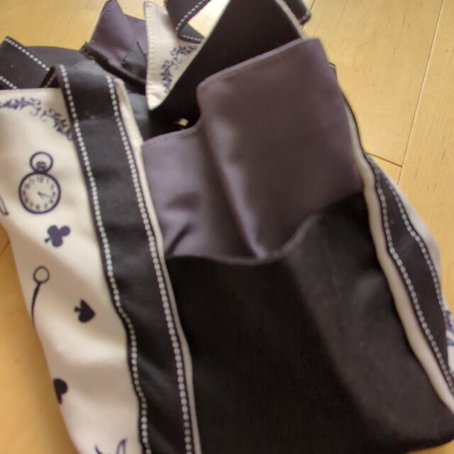ふしぎの国のアリス(フシギノクニノアリス)のディズニー　不思議の国のアリス　モノトーン　トートバッグ レディースのバッグ(トートバッグ)の商品写真