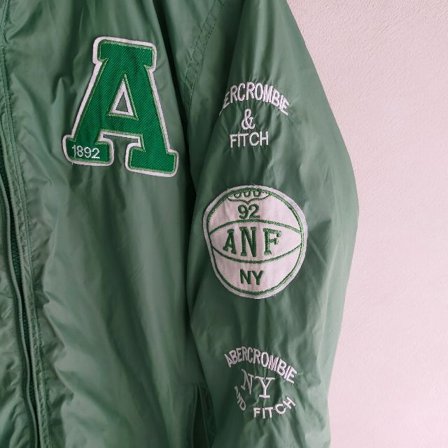 Abercrombie&Fitch(アバクロンビーアンドフィッチ)のアバクロンビー&フィッチ フルジップ ナイロンジャケット  メンズのジャケット/アウター(ナイロンジャケット)の商品写真