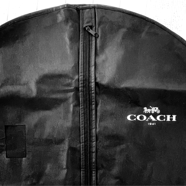 COACH(コーチ)のCOACH 衣装カバー 洋服カバー 衣類カバー 収納カバー ファスナー付 黒 インテリア/住まい/日用品のインテリア/住まい/日用品 その他(その他)の商品写真