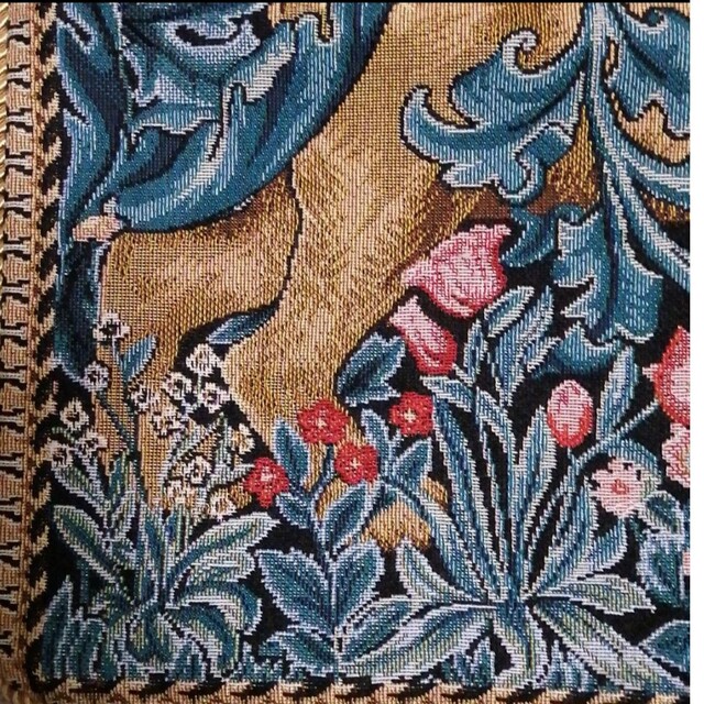 ウィリアムモリス「ライオン」ゴブラン織りクッションカバー インテリア/住まい/日用品のインテリア小物(クッションカバー)の商品写真