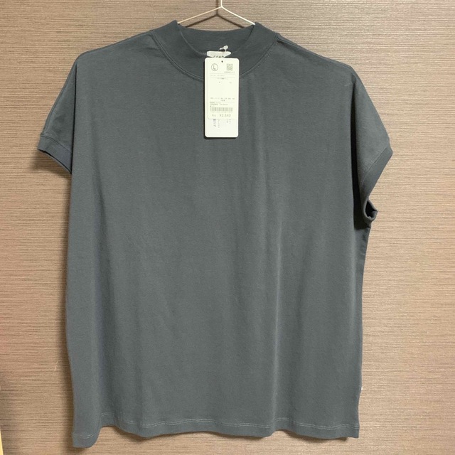 coen(コーエン)のコーエン　USAコットンハイネックTシャツ　ダークグレー レディースのトップス(Tシャツ(半袖/袖なし))の商品写真