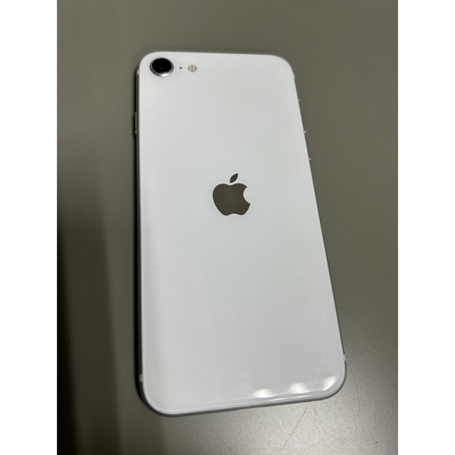 iPhone SE（第二世代）64G ホワイト SIMフリー