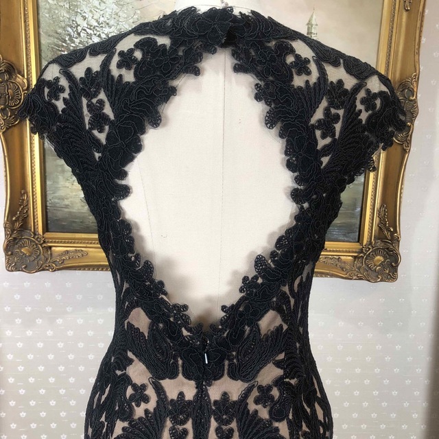 特別プライス 新品☆ TADASHI SHOJI ブラック サイズ 4 (T42) | www