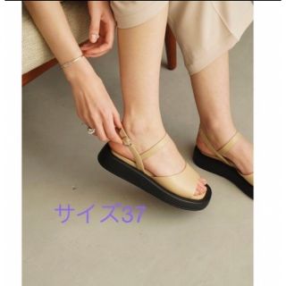 クラネ(CLANE)の新品　CLANE EDGE SOLE CURVE SANDALS サイズ3７(サンダル)