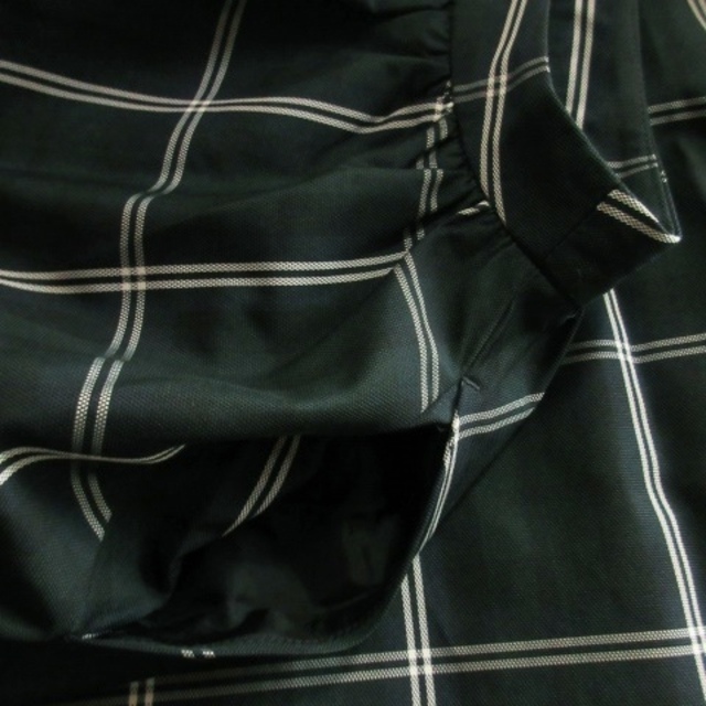 aquagirl(アクアガール)のアクアガール スカート フレア サーキュラー ひざ丈 ハリ感 チェック 36 緑 レディースのスカート(ひざ丈スカート)の商品写真