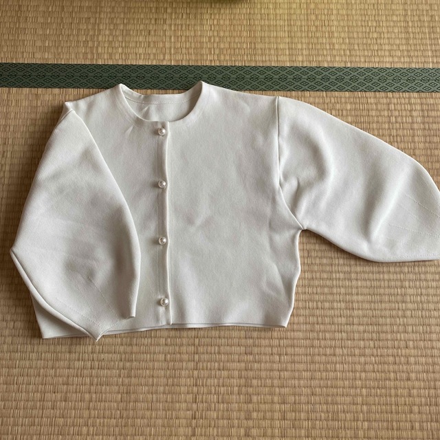 BIRTHDAY BASH(バースデーバッシュ)のBB PEARL CROPPED KNIT CARDIGAN レディースのトップス(カーディガン)の商品写真