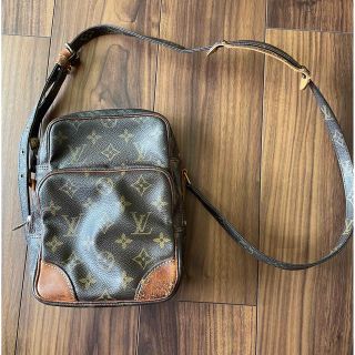 ルイヴィトン(LOUIS VUITTON)のヴィトン　ショルダーバッグ　VUITTON(ショルダーバッグ)