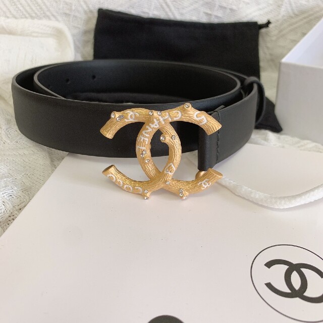 CHANEL ベルト　エナメル　65