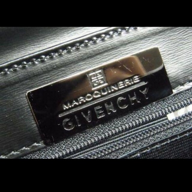 GIVENCHY(ジバンシィ)の美品 ジバンシィ 2WAY 回転ロゴ金具 ハンドバッグ ショルダー レディースのバッグ(ハンドバッグ)の商品写真