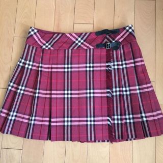 バーバリー(BURBERRY)のりゆ様■バーバリーブルーレーベル☆濃いめのピンクチェックのスカート(サイズ38)(ミニスカート)