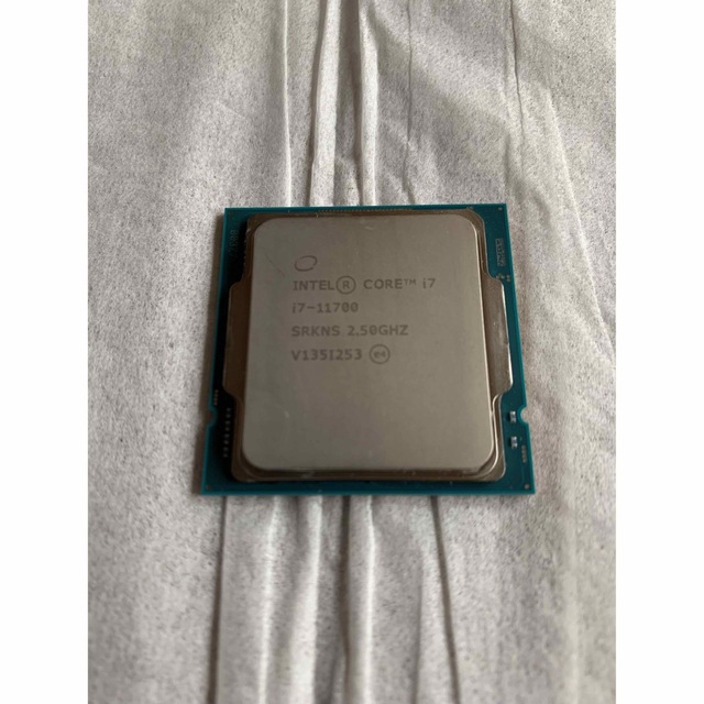 Intel coreI7 11700 本体のみ