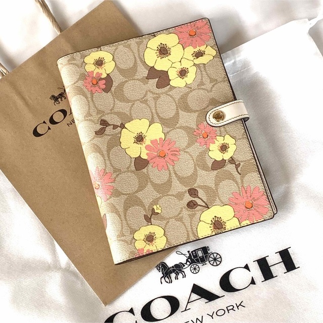 COACH(コーチ)の可愛い コーチ フローラル クラスター 花柄 プリント ノートブック 新品本物 インテリア/住まい/日用品の文房具(ノート/メモ帳/ふせん)の商品写真