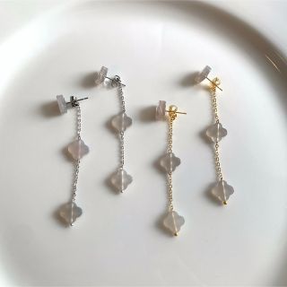 天然石グレーオニキス　ピアス(ピアス)