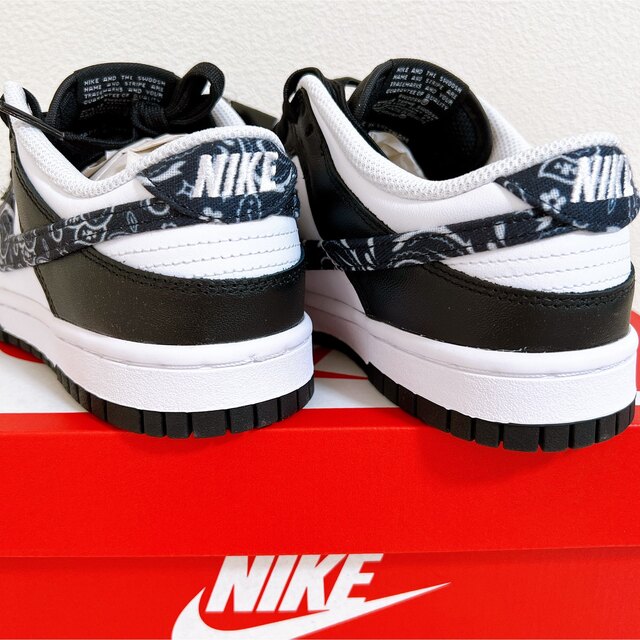 NIKE(ナイキ)のNike WMNS Dunk Low ESS Black Paisley レディースの靴/シューズ(スニーカー)の商品写真