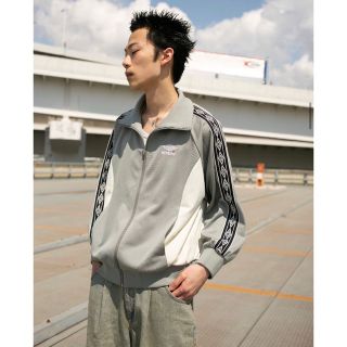 9090 umbro トラックジャケットの通販 by t.k|ラクマ