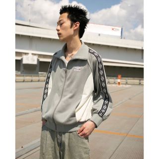 9090 umbro トラックジャケットの通販 by t.k｜ラクマ