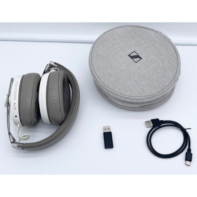 Sennheiser MOMENTUM Wireless Sandy White