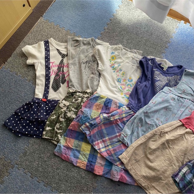 女の子　100cm  夏服　まとめ売り キッズ/ベビー/マタニティのキッズ服女の子用(90cm~)(Tシャツ/カットソー)の商品写真