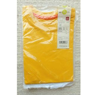 ユニクロ(UNIQLO)の未開封☆ユニクロ　クルーネックTシャツ　95cm　90(Tシャツ/カットソー)