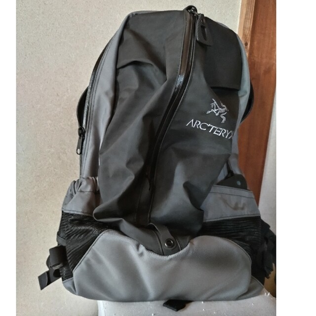 BEAMS ARC’TERYX Arro22 Backpack 限定品