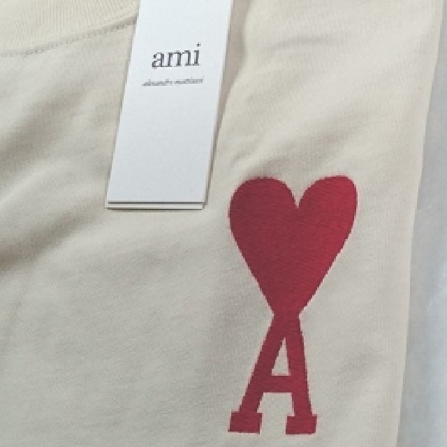 ami(アミ)の●新品/正規品● AMI paris 刺繍 ハート ロゴ Tシャツ メンズのトップス(Tシャツ/カットソー(半袖/袖なし))の商品写真