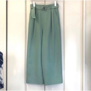 ノーリーズ(NOLLEY'S)の美品 NOLLEY'S sophi 麻調ベルト付きセミワイドパンツ(36)(カジュアルパンツ)