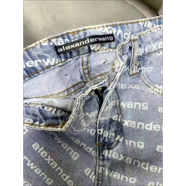 Alexander Wang エイジドグレーデニム バイトロゴ ショーツ □【売れ筋