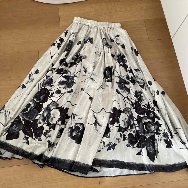 レディース新品　ameri vintage ADELE FLARE INFLATEスカート