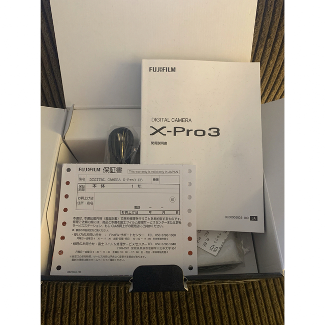 富士フイルム(フジフイルム)のフジフイルム X-Pro3 DRブラック スマホ/家電/カメラのカメラ(ミラーレス一眼)の商品写真