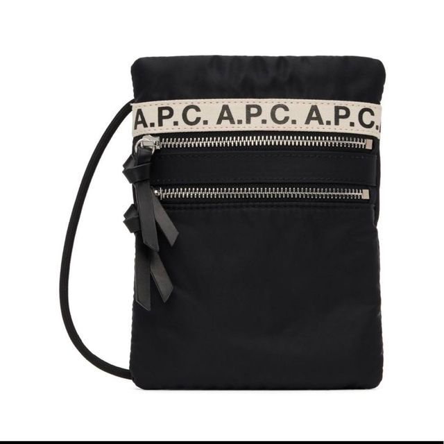 A.P.C(アーペーセー)のa.p.c アーペーセー ナイロン ショルダーバッグ レディースのバッグ(ショルダーバッグ)の商品写真