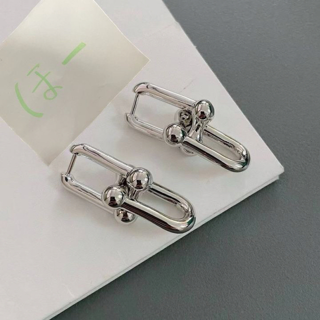 人気満点 Tiffany & Co. - ティファニー ハードウェア ピアス ピアス